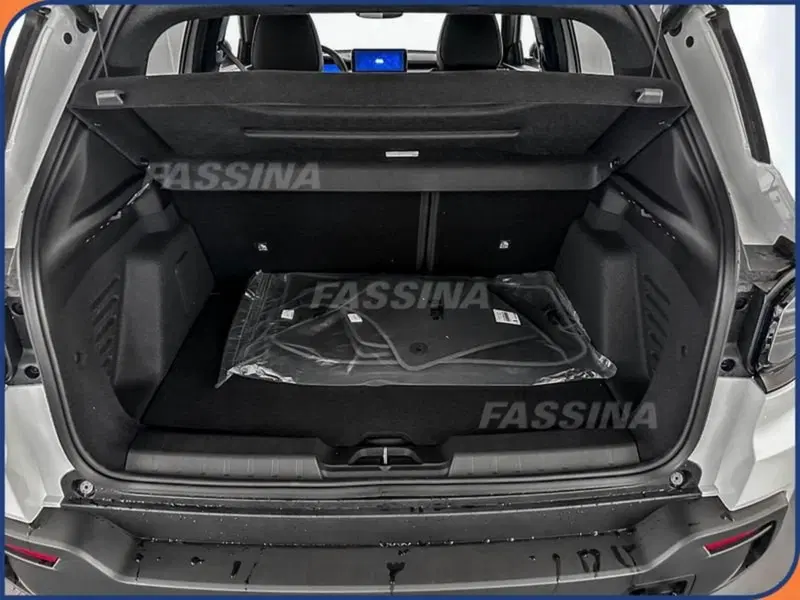 Jeep Avenger nuova a Milano (14)