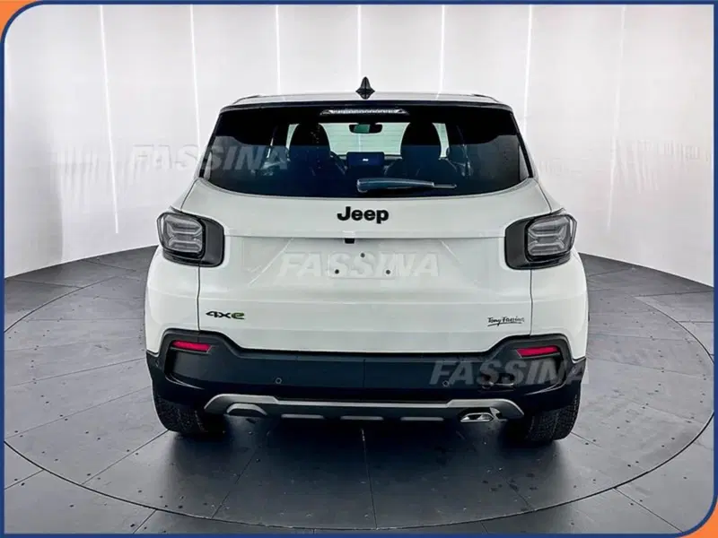 Jeep Avenger nuova a Milano (5)