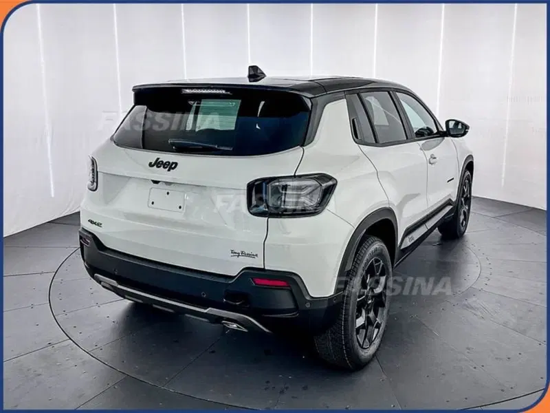 Jeep Avenger nuova a Milano (6)