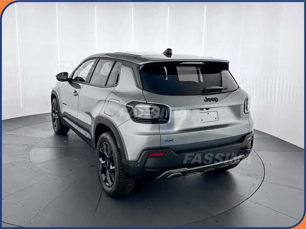 Jeep Avenger nuova a Milano (4)
