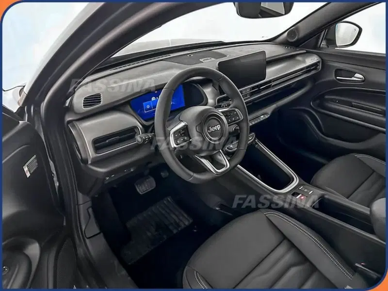 Jeep Avenger nuova a Milano (9)