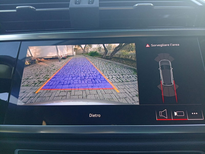 Audi Q3 usata a Bari (14)