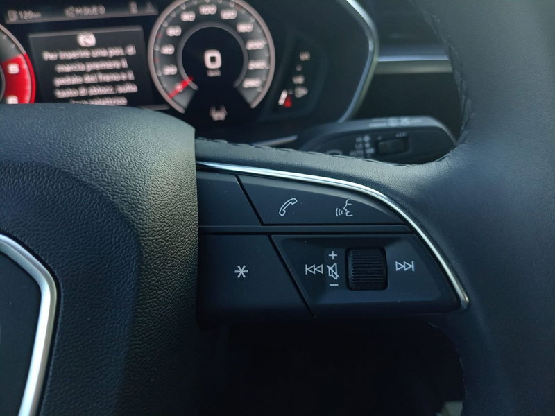 Audi Q3 usata a Bari (7)