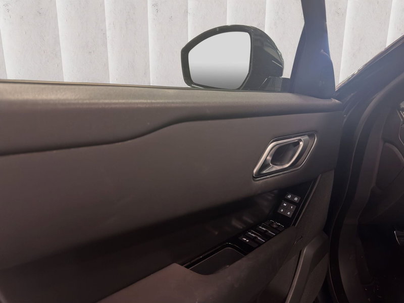 Land Rover Range Rover Velar usata a Milano (15)