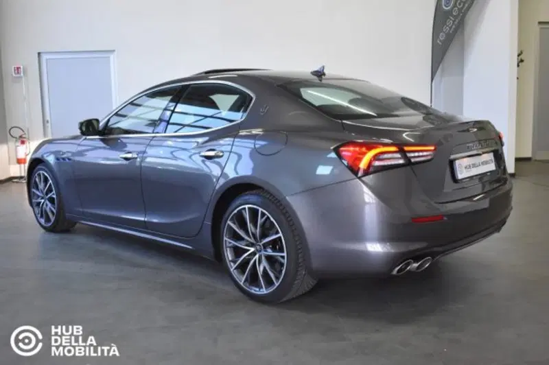 Maserati Ghibli usata a Perugia (6)