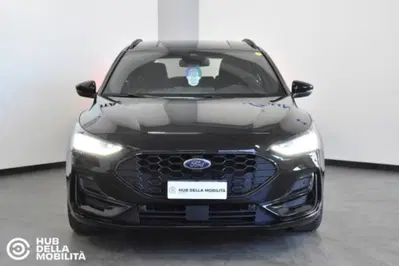 Ford Focus Station Wagon 1.5 EcoBlue 115 CV automatico SW ST-Line Design del 2024 usata a Foligno