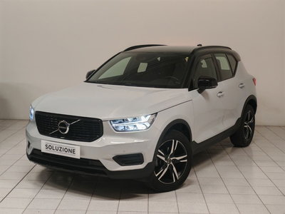 Volvo XC40 T3 Geartronic R-design del 2019 usata a Verbania