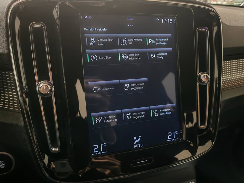 Volvo XC40 usata a Verbano Cusio Ossola (14)