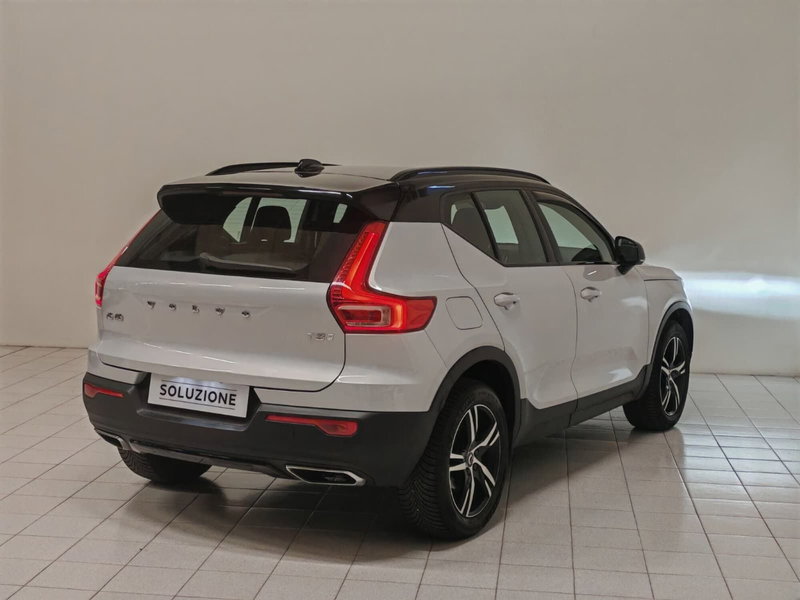 Volvo XC40 usata a Verbano Cusio Ossola (2)