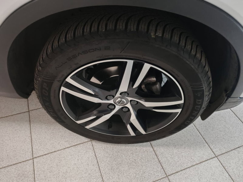 Volvo XC40 usata a Verbano Cusio Ossola (9)