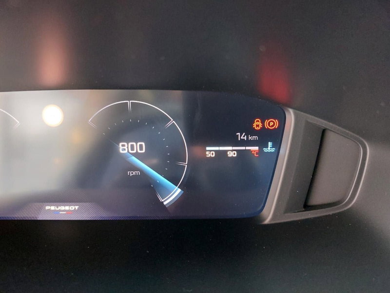 Peugeot 208 nuova a Pavia (11)