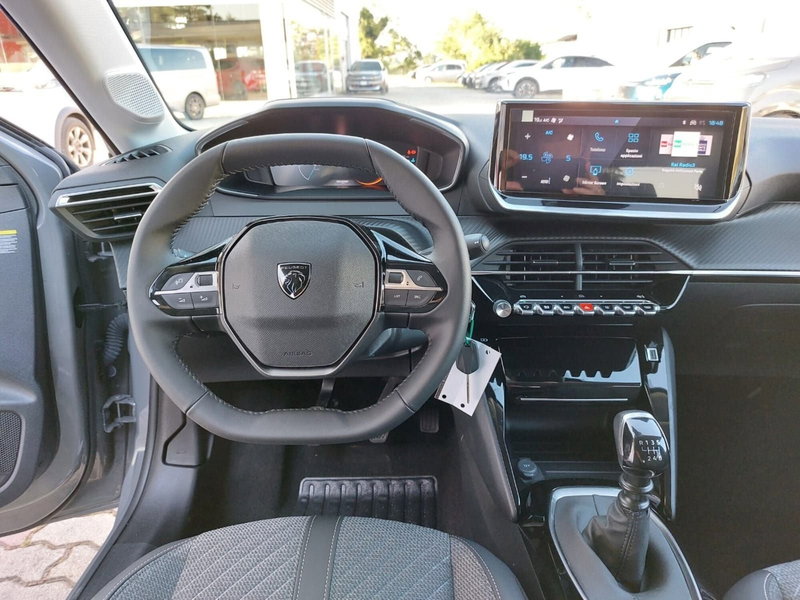 Peugeot 208 nuova a Pavia (6)