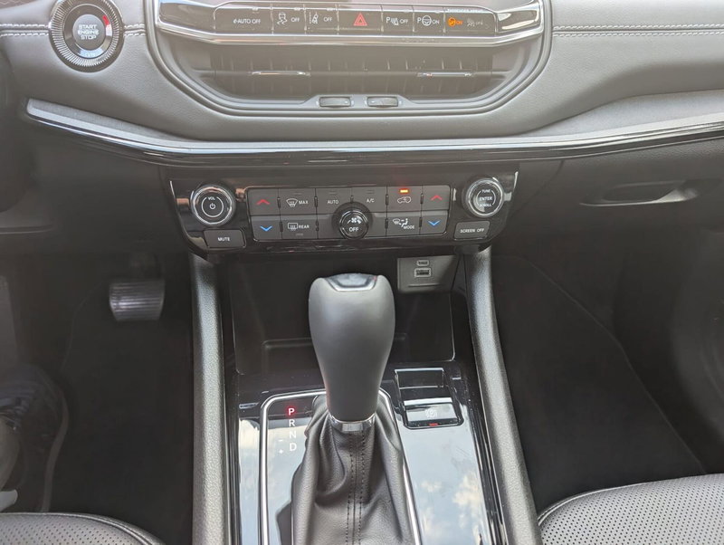 Jeep Compass usata a Milano (15)