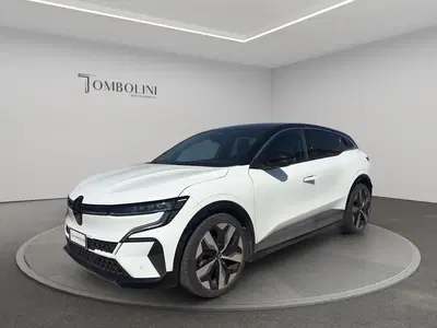 Renault Megane E-Tech Electric Techno EV60 220cv AC22 del 2023 usata a Perugia