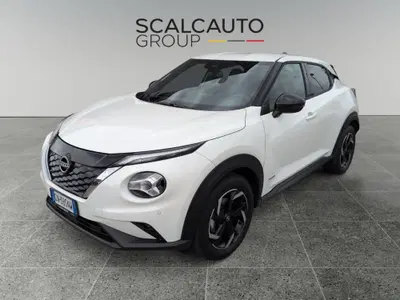 Nissan Juke 1.6 hev N-Connecta del 2023 usata a Rosa'