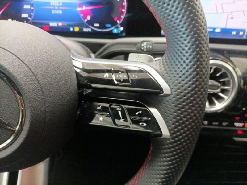 Mercedes-Benz CLA Shooting Brake usata a Novara (14)