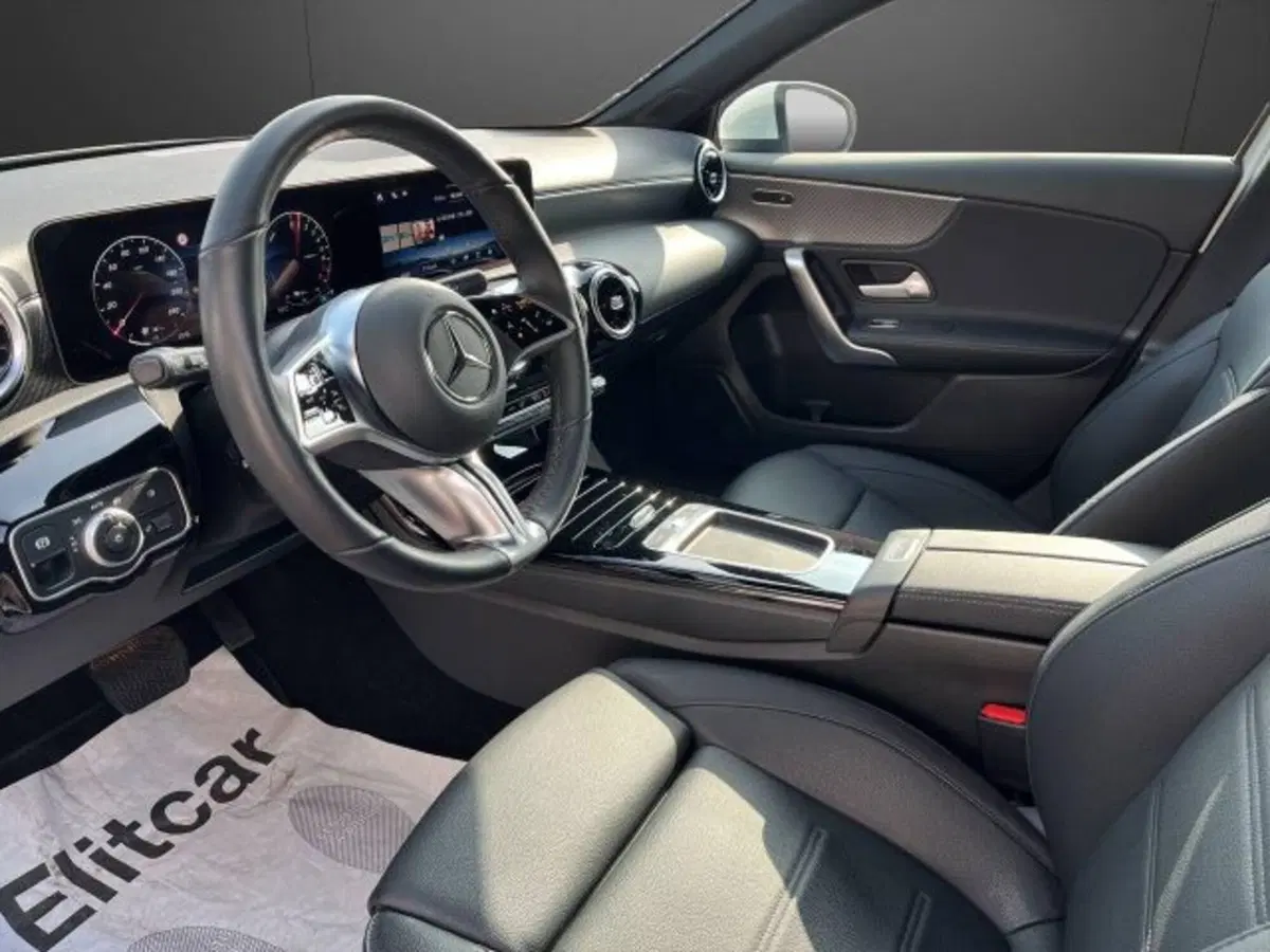 Mercedes-Benz Classe A Sedan usata a Novara (14)