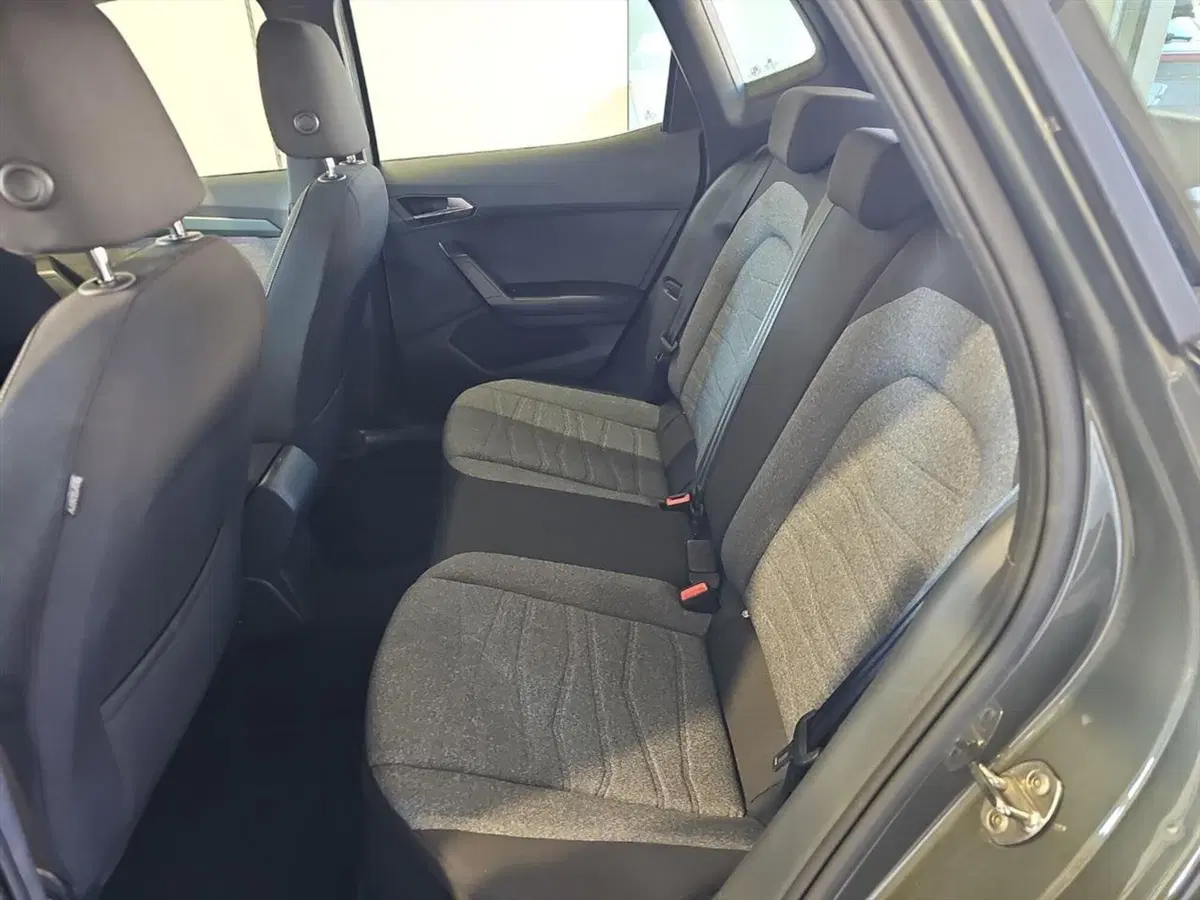 SEAT Arona usata a Lecco (12)