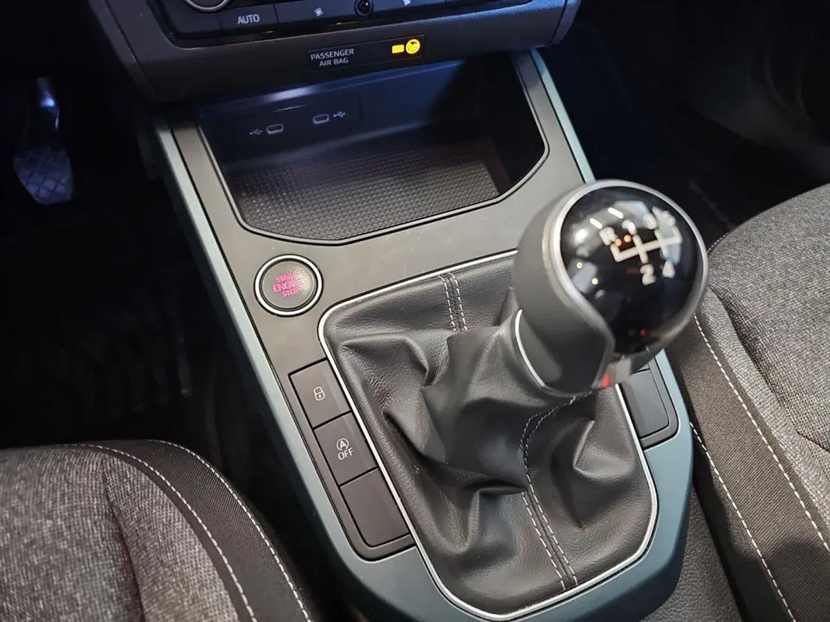 SEAT Arona usata a Lecco (15)