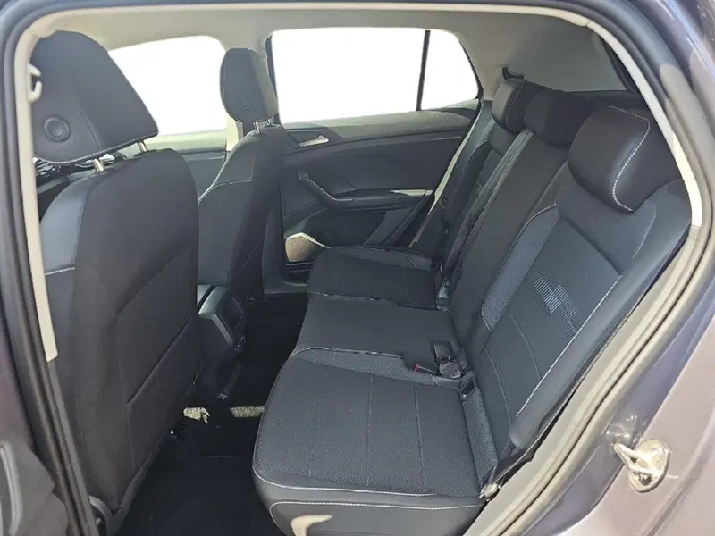 Volkswagen T-Cross usata a Lecco (12)