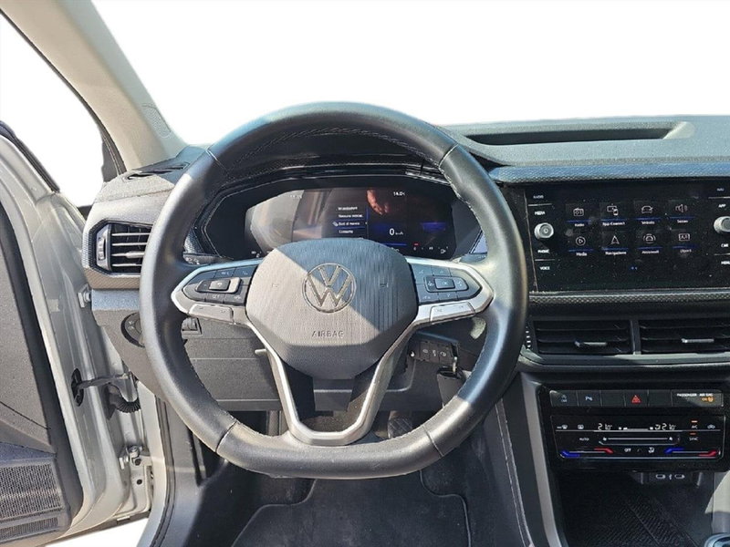 Volkswagen T-Cross usata a Lecco (12)