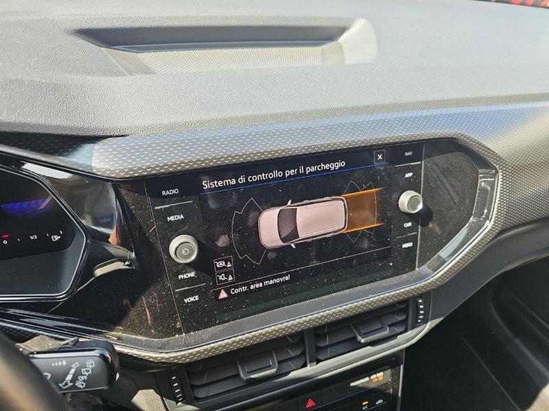 Volkswagen T-Cross usata a Lecco (14)