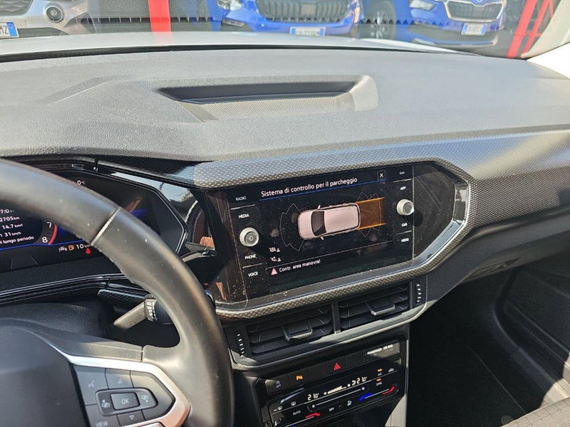 Volkswagen T-Cross usata a Lecco (16)