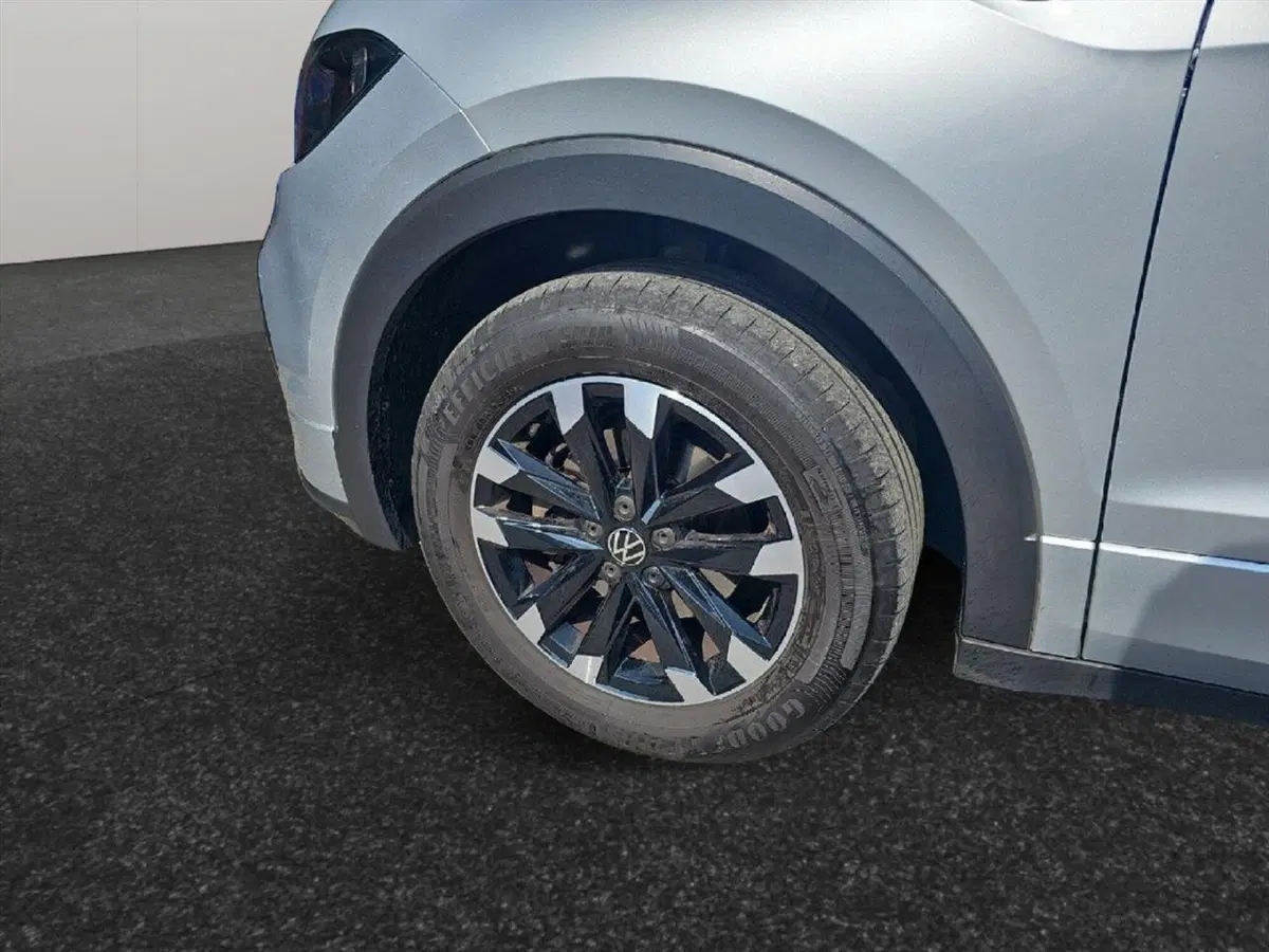 Volkswagen T-Cross usata a Lecco (17)