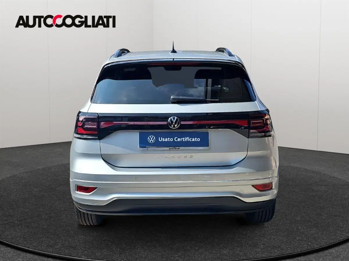 Volkswagen T-Cross usata a Lecco (6)