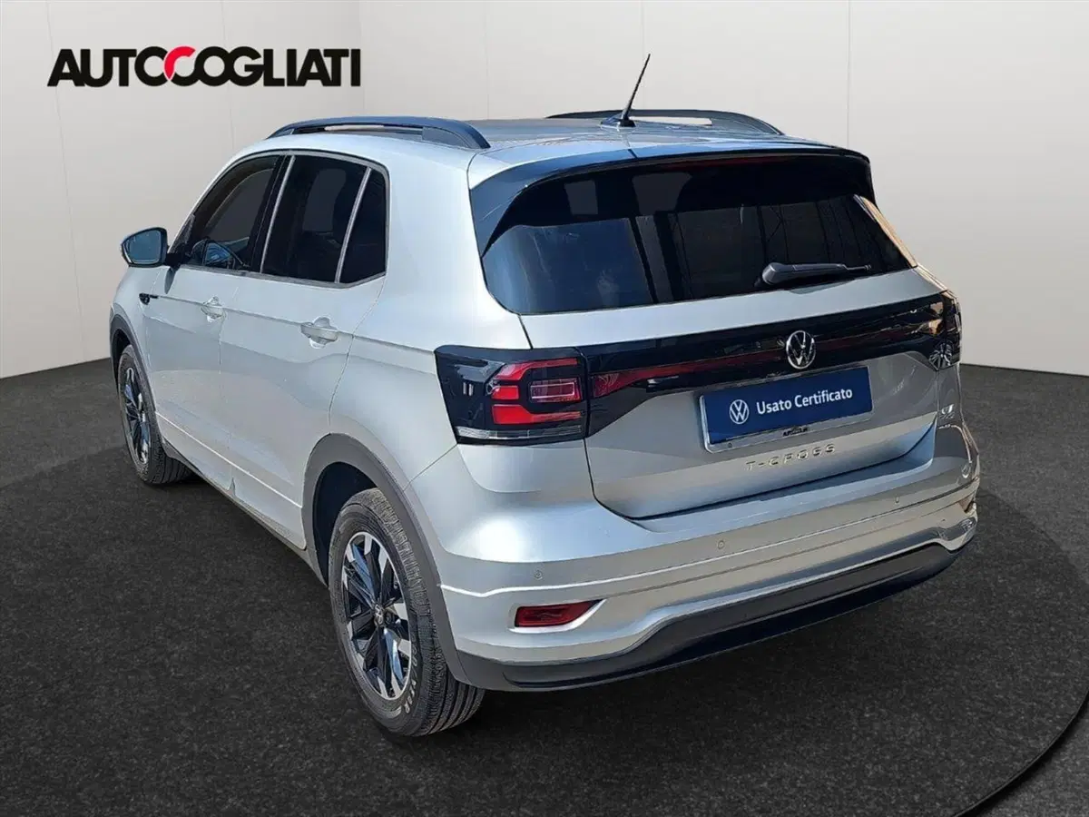 Volkswagen T-Cross usata a Lecco (8)