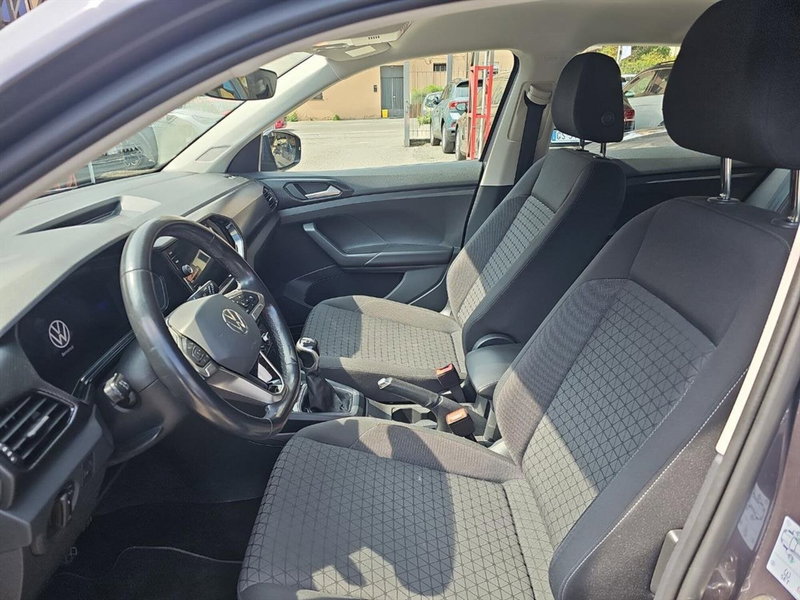 Volkswagen T-Cross usata a Lecco (11)