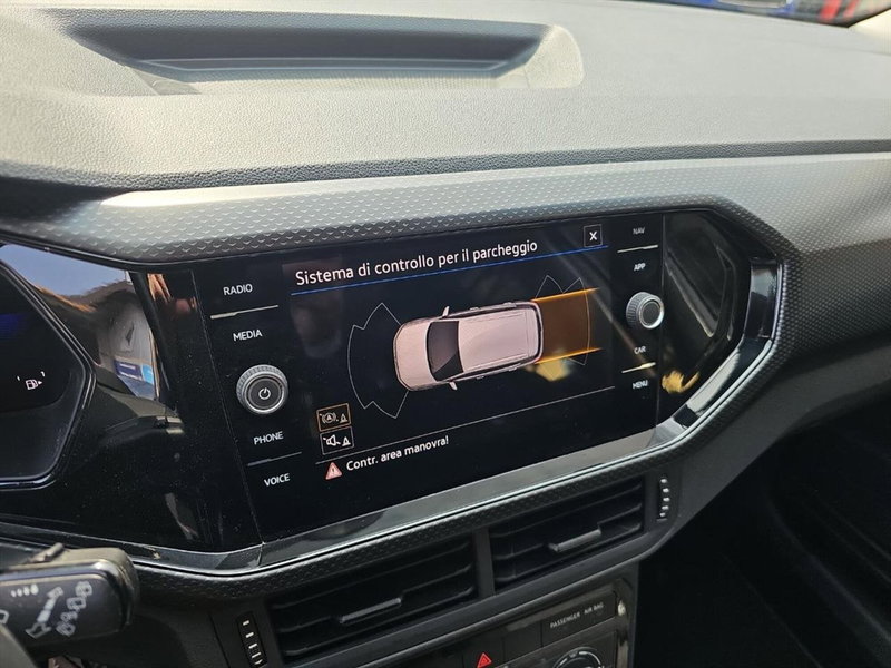Volkswagen T-Cross usata a Lecco (17)
