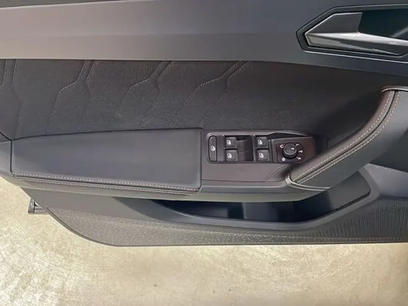 Cupra Formentor nuova a Vicenza (17)