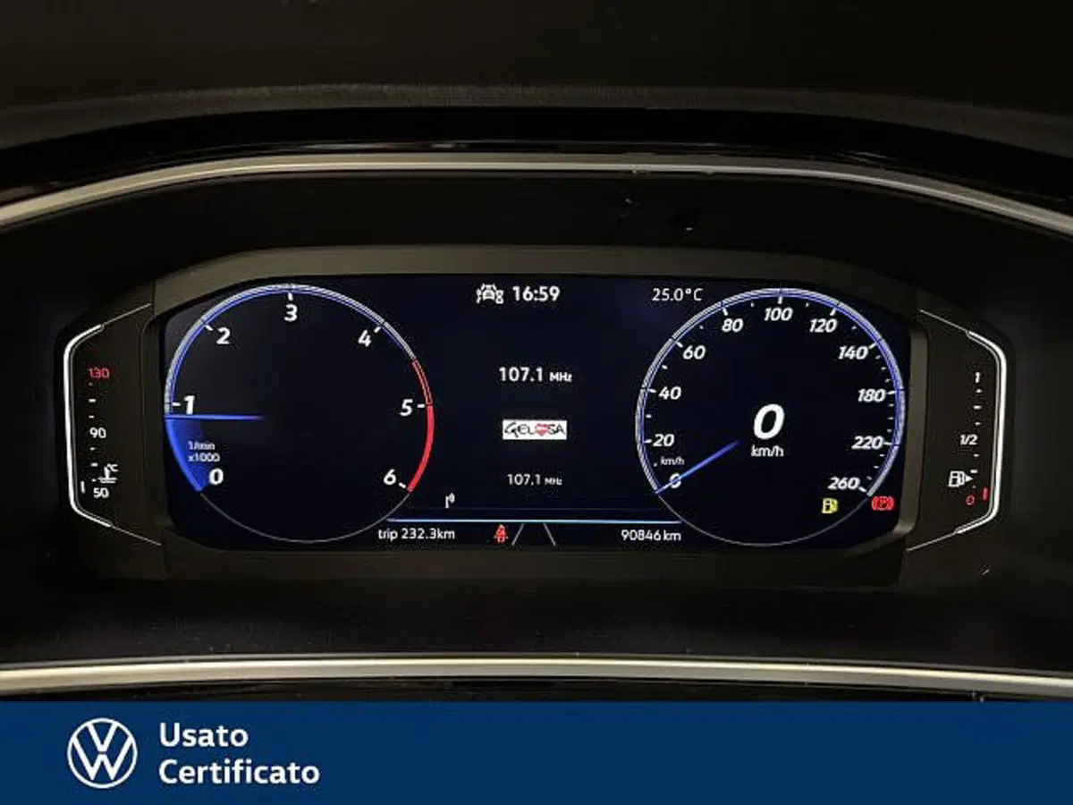 Volkswagen T-Roc usata a Vicenza (14)