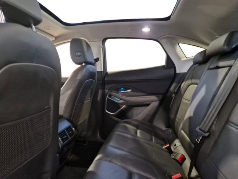 Jaguar E-Pace usata a Livorno (18)