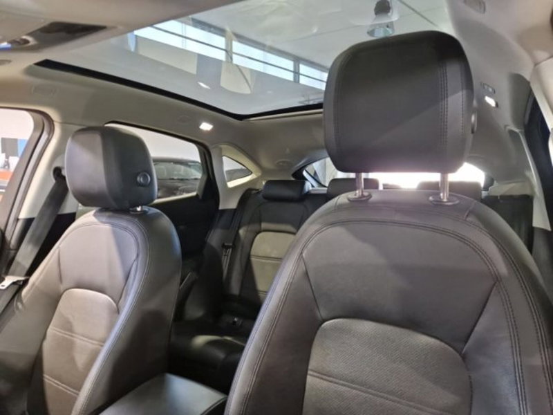 Jaguar E-Pace usata a Livorno (6)