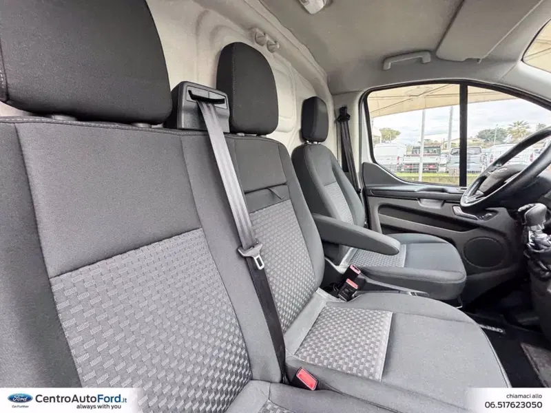 Ford Transit Custom Furgone usata a Roma (7)