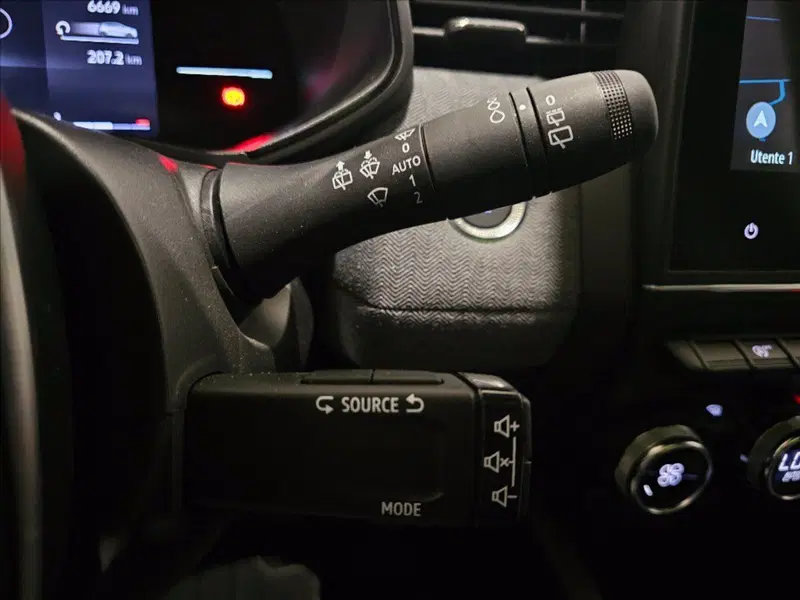 Renault Clio usata a Palermo (17)