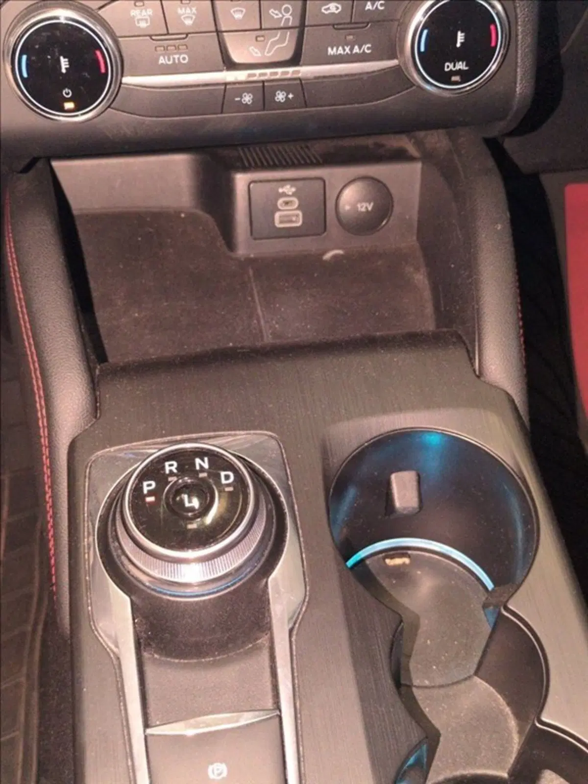 Ford Kuga usata a Milano (12)