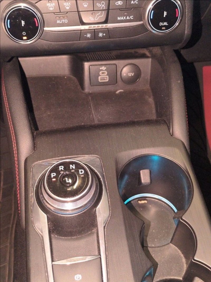 Ford Kuga usata a Milano (12)