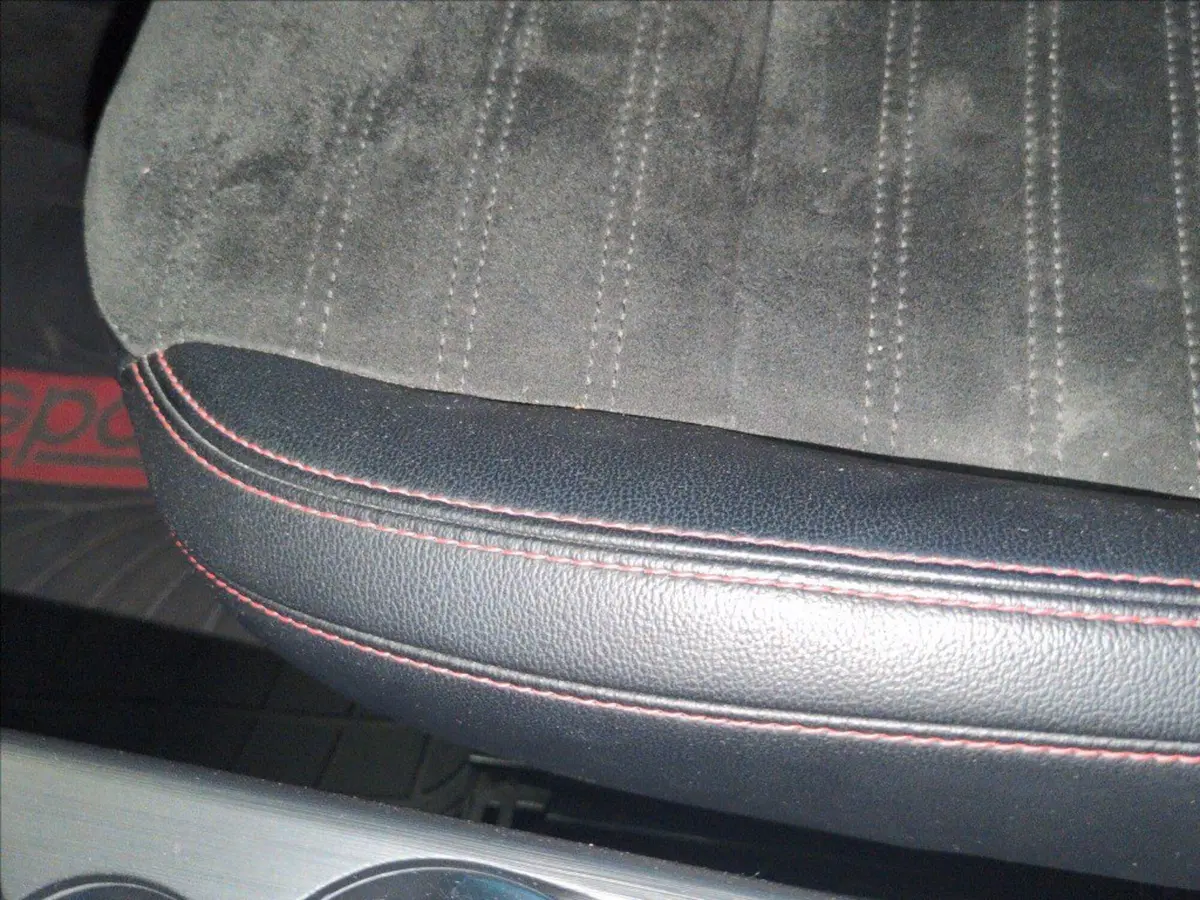 Ford Kuga usata a Milano (13)