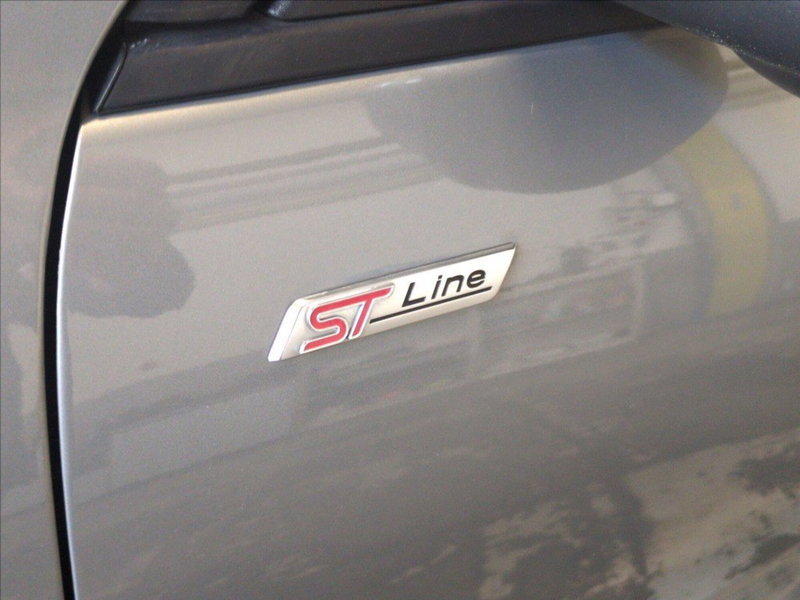 Ford Kuga usata a Milano (18)