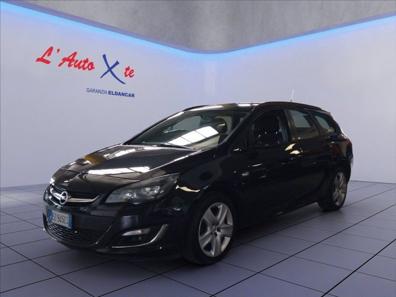 Opel Astra Station Wagon usata a Milano (10)