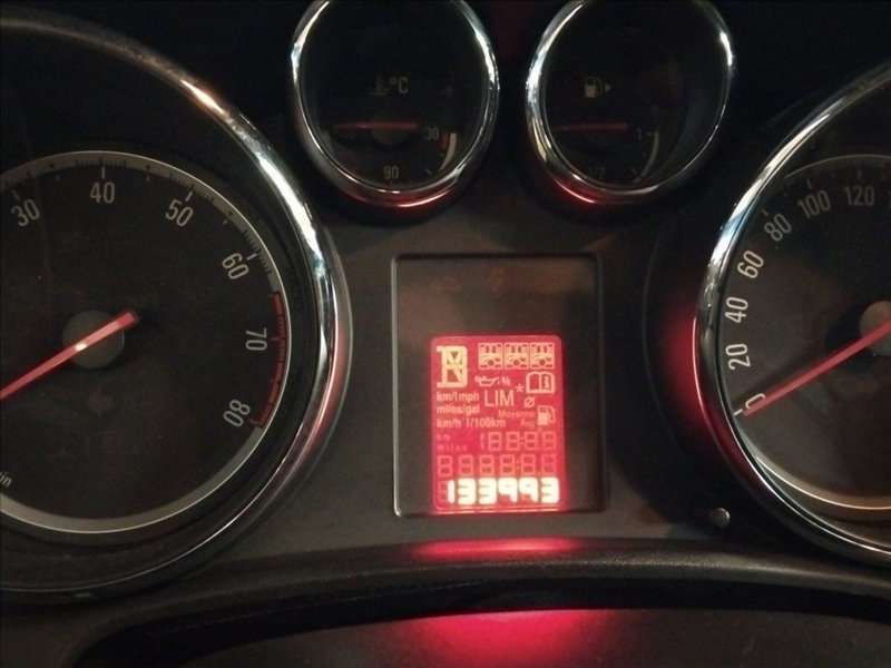 Opel Astra Station Wagon usata a Milano (11)