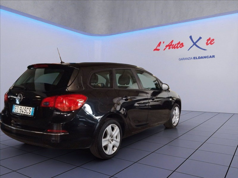 Opel Astra Station Wagon usata a Milano (9)