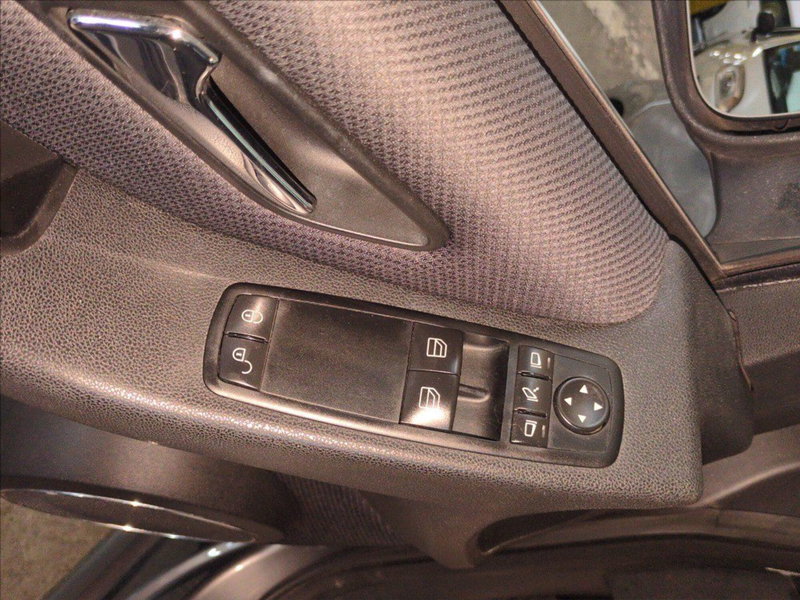 Mercedes-Benz Classe A usata a Milano (13)
