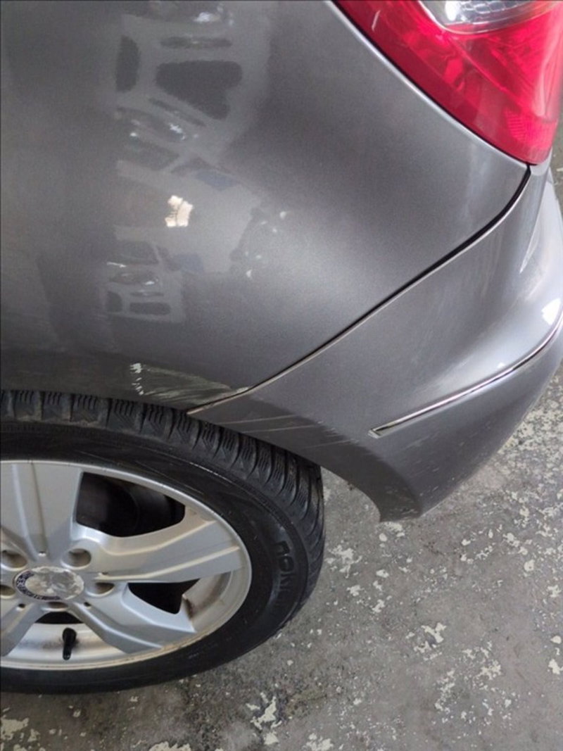 Mercedes-Benz Classe A usata a Milano (15)