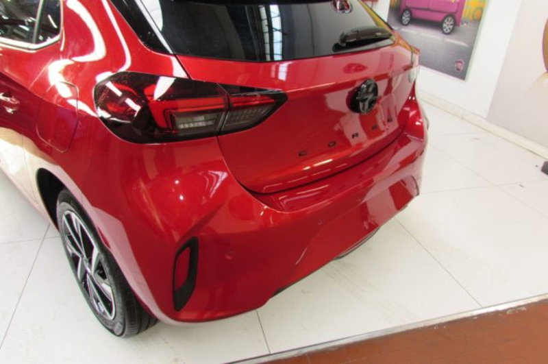 Opel Corsa nuova a Milano (15)