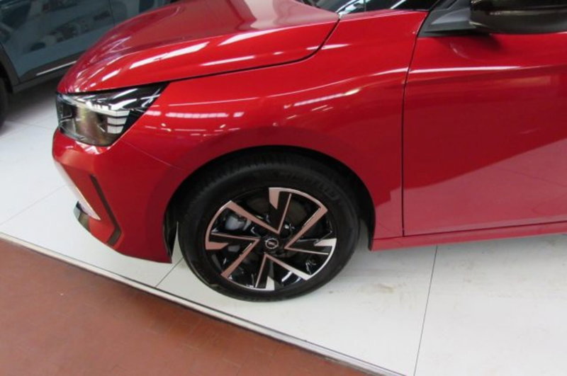 Opel Corsa nuova a Milano (5)