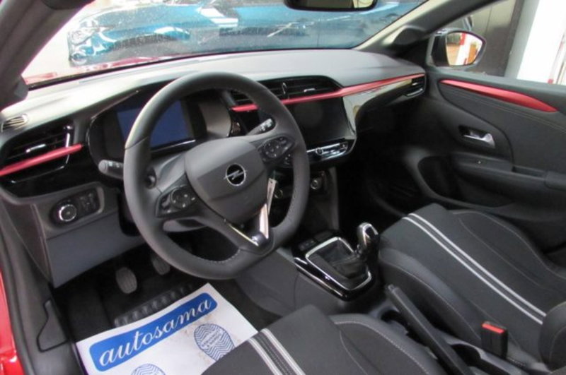 Opel Corsa nuova a Milano (7)